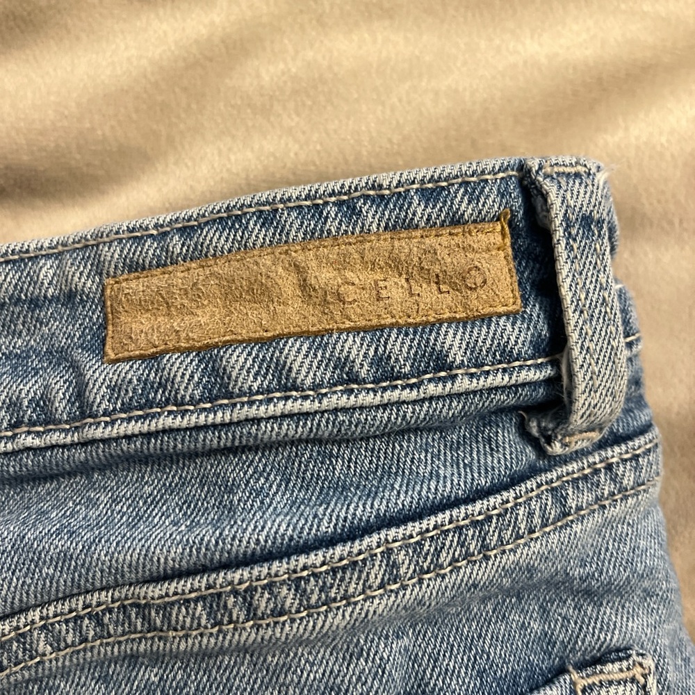 CELLO Ripped Jeans